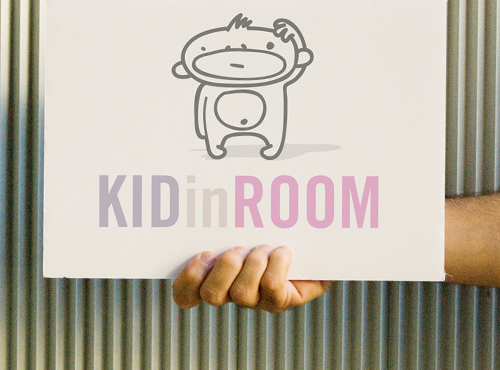 Branding ilustrado | Kid in room